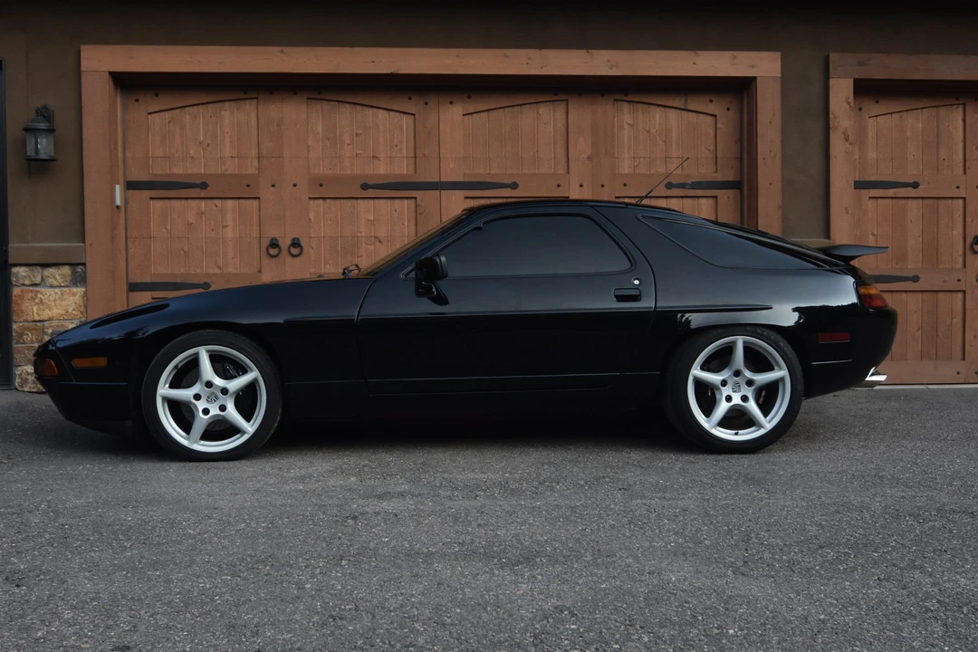 1988 Porsche 928 S4 - Image 5 of 31