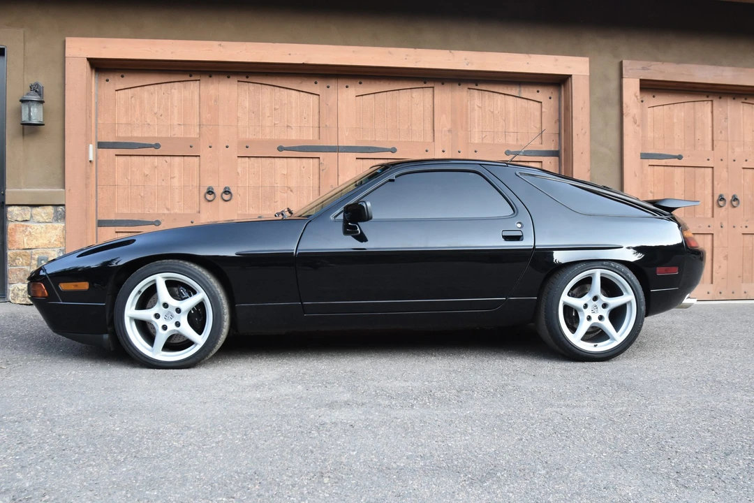1988 Porsche 928 S4 - Image 6 of 31