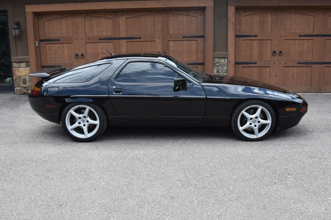 1988 Porsche 928 S4 - Image 16 of 31