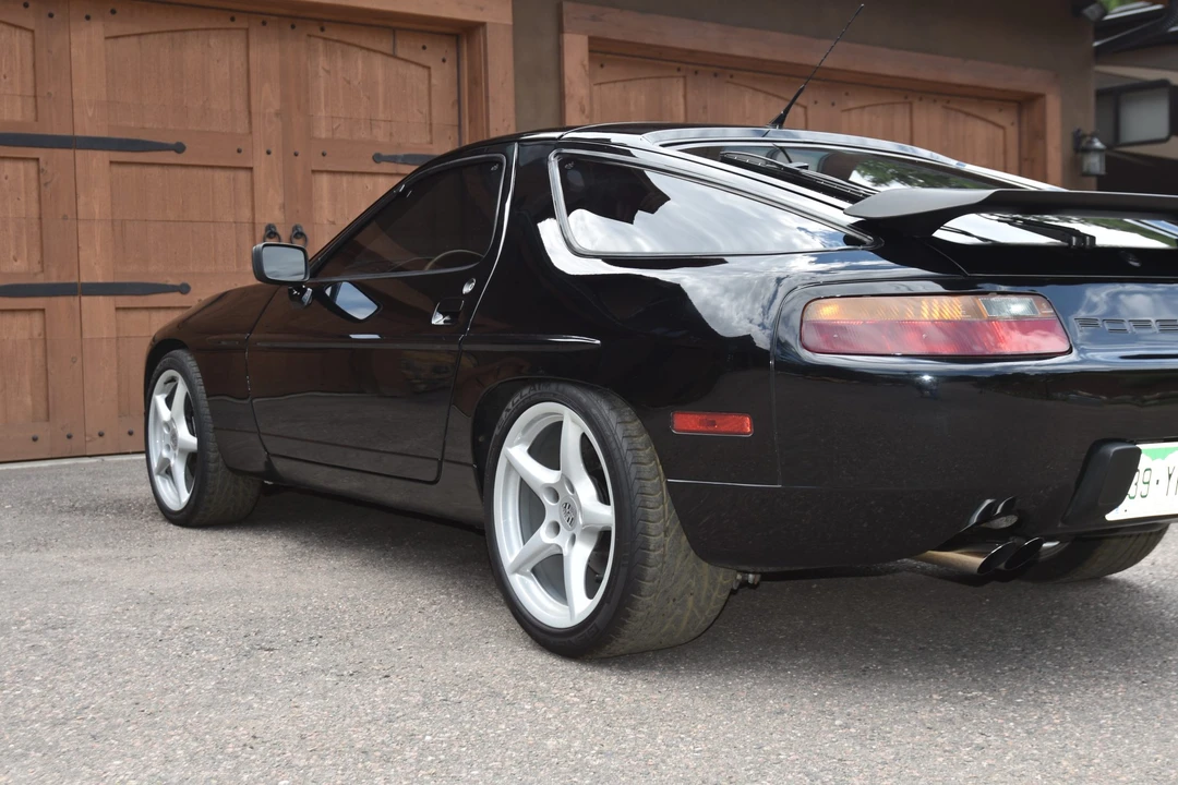 1988 Porsche 928 S4 - Image 8 of 31