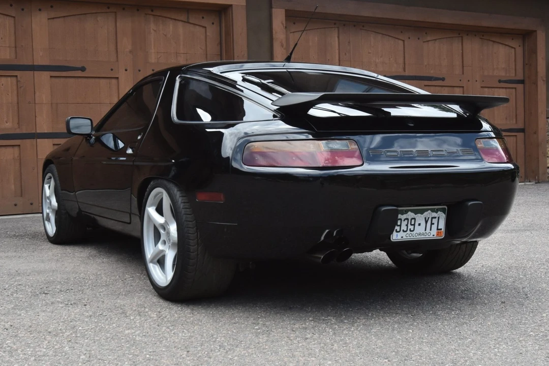 1988 Porsche 928 S4 - Image 7 of 31