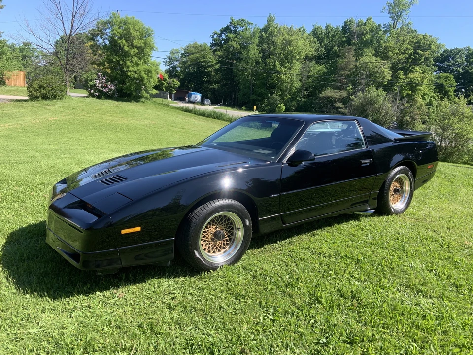 1989 Pontiac Firebird Trans Am 3rd Gen - Image 2 of 31