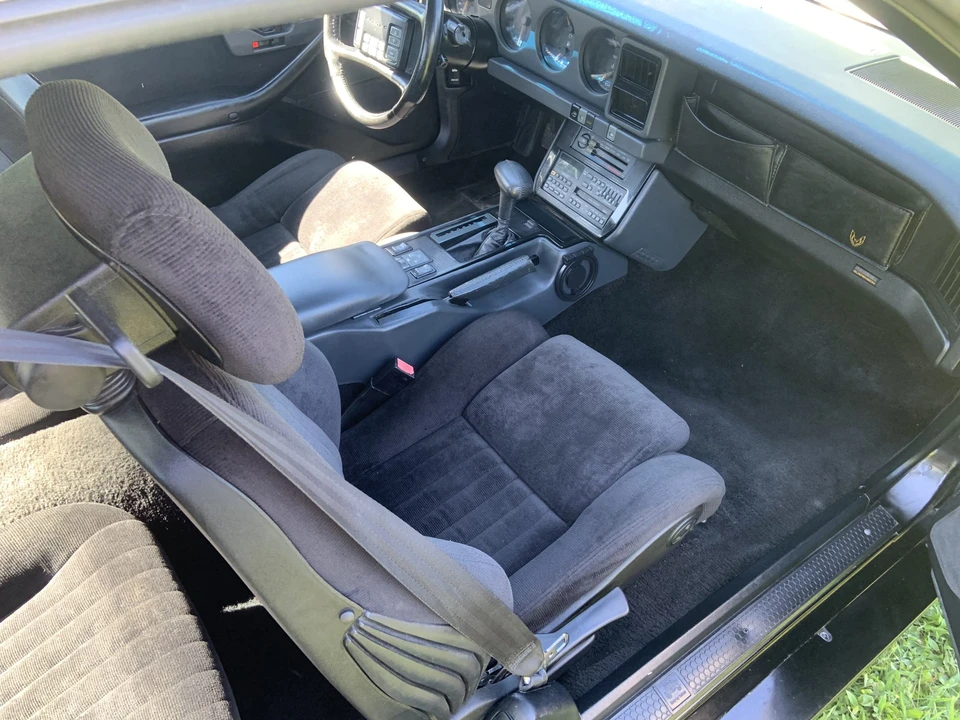 1989 Pontiac Firebird Trans Am 3rd Gen - Image 30 of 31