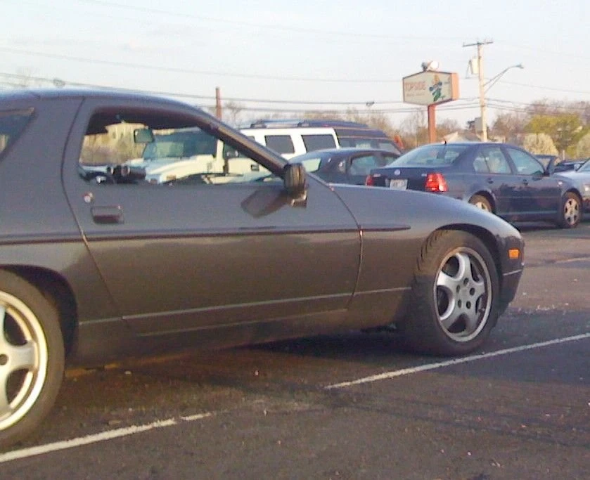 1989 Porsche 928 S4 - Image 2 of 21