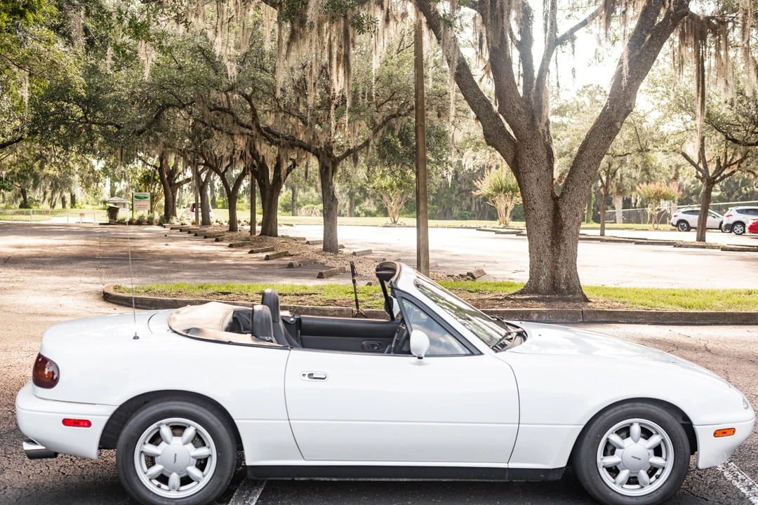 1990 Mazda NA MX-5 Miata - Image 20 of 31