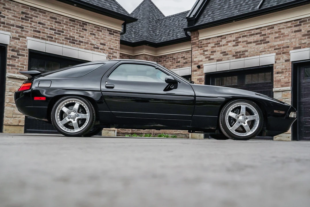 1990 Porsche 928 GT - Image 9 of 31
