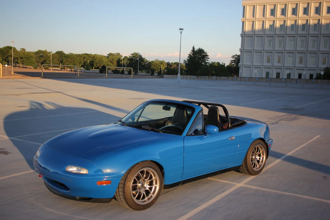 1991 Mazda NA MX-5 Miata - Image 2 of 31