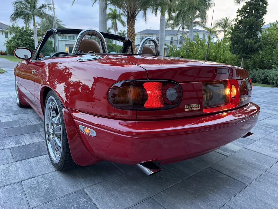 1993 Mazda NA MX-5 Miata - Image 16 of 31