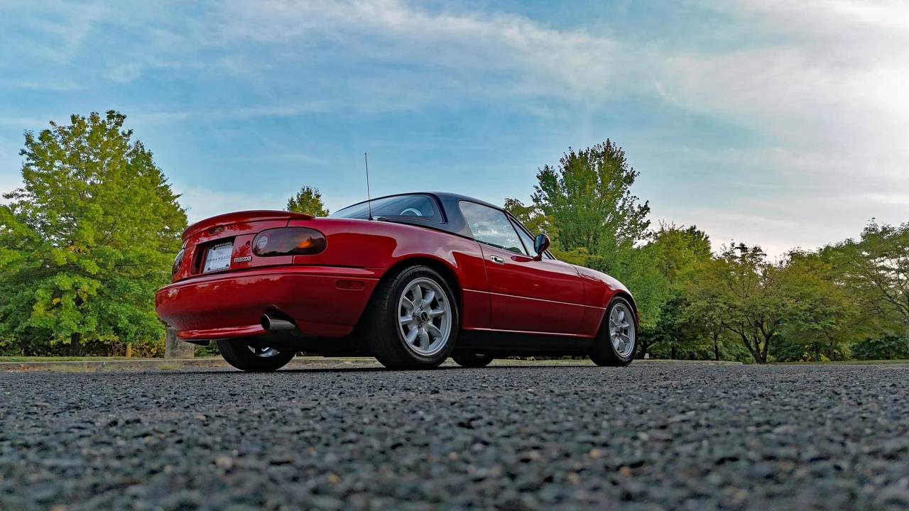 1994 Mazda NA MX-5 Miata - Image 27 of 31