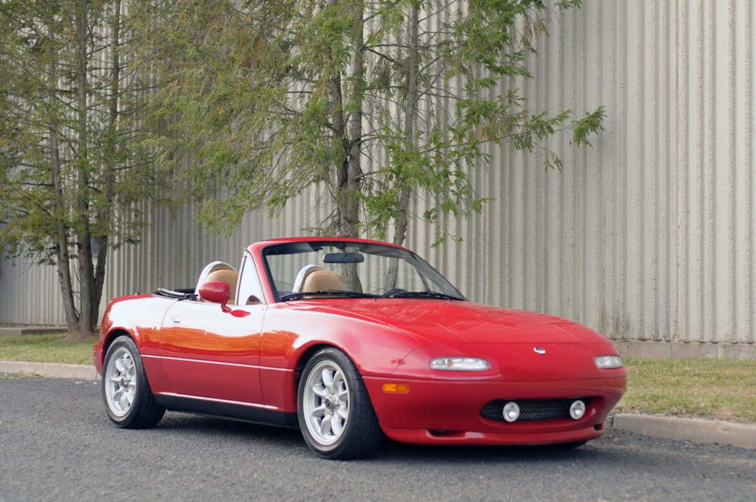 1994 Mazda NA MX-5 Miata - Image 2 of 31