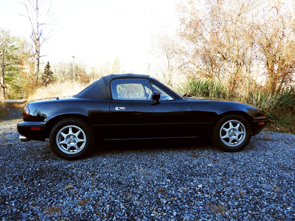 1995 Mazda NA MX-5 Miata - Image 7 of 31