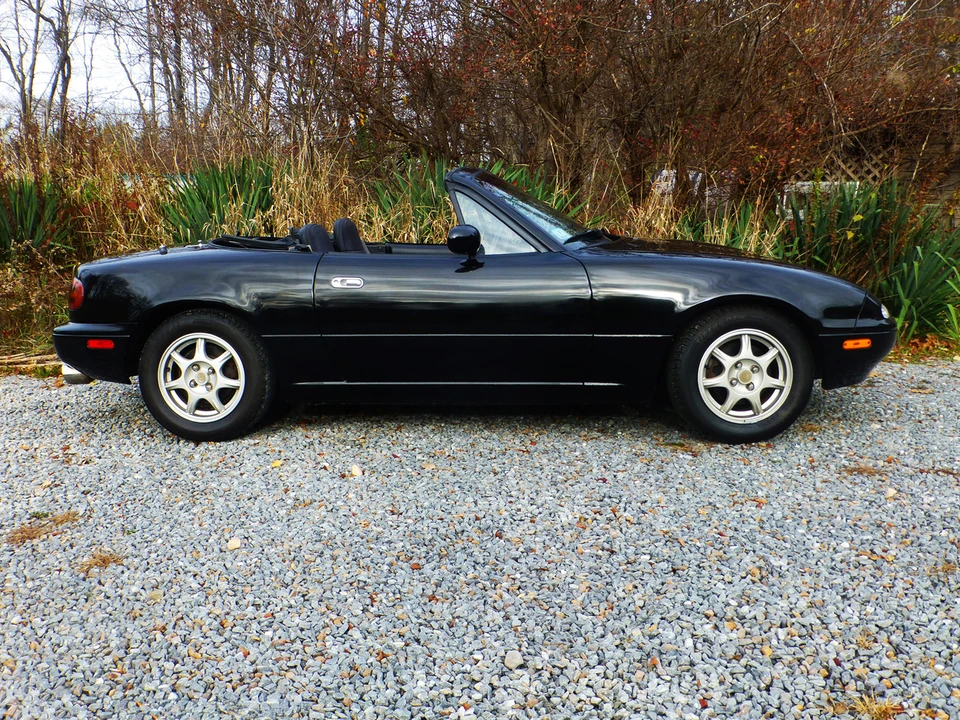 1995 Mazda NA MX-5 Miata - Image 16 of 31