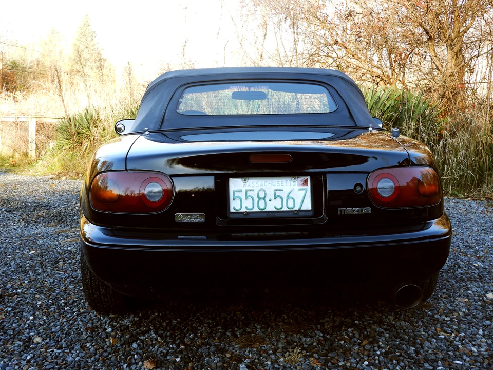1995 Mazda NA MX-5 Miata - Image 9 of 31