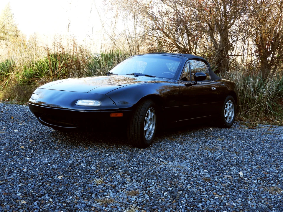 1995 Mazda NA MX-5 Miata - Image 3 of 31