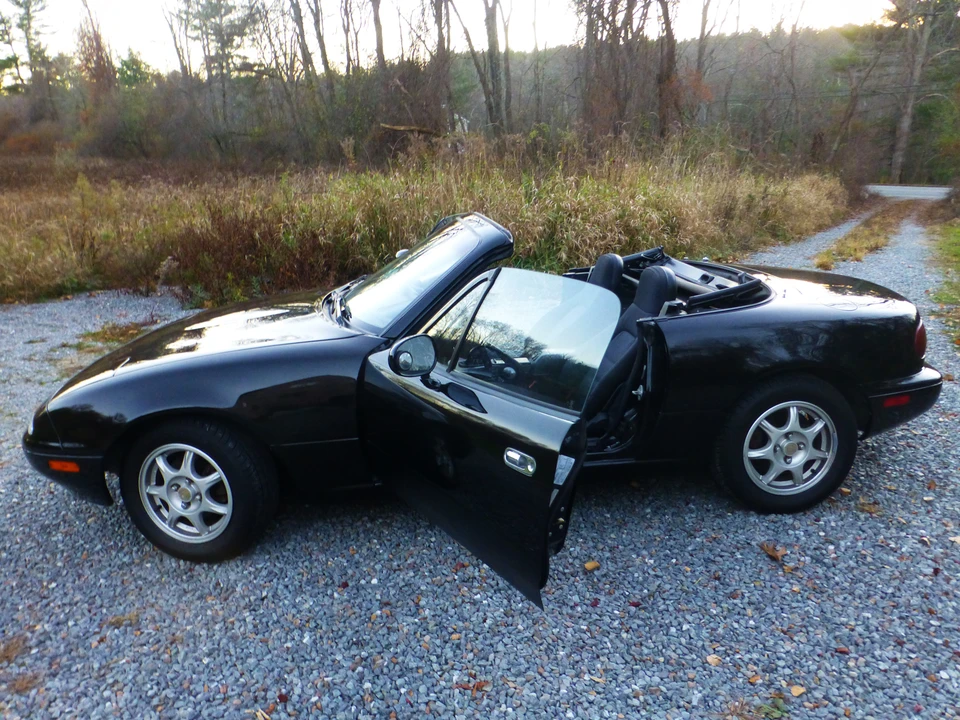 1995 Mazda NA MX-5 Miata - Image 22 of 31