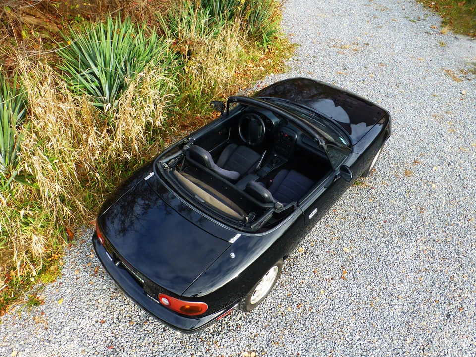 1995 Mazda NA MX-5 Miata - Image 26 of 31