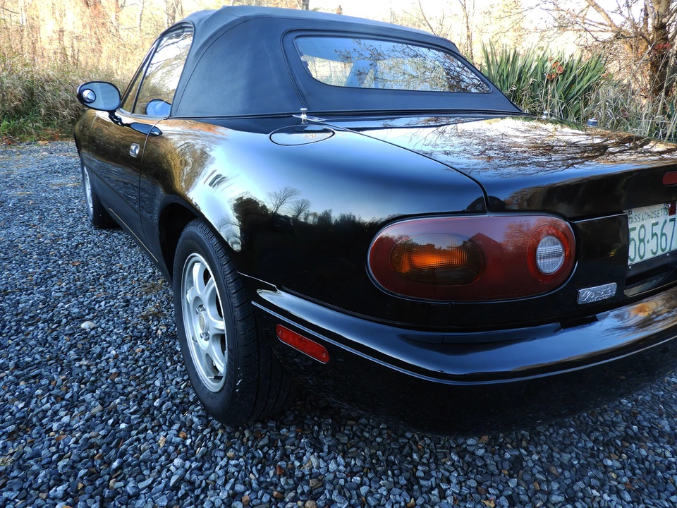 1995 Mazda NA MX-5 Miata - Image 28 of 31