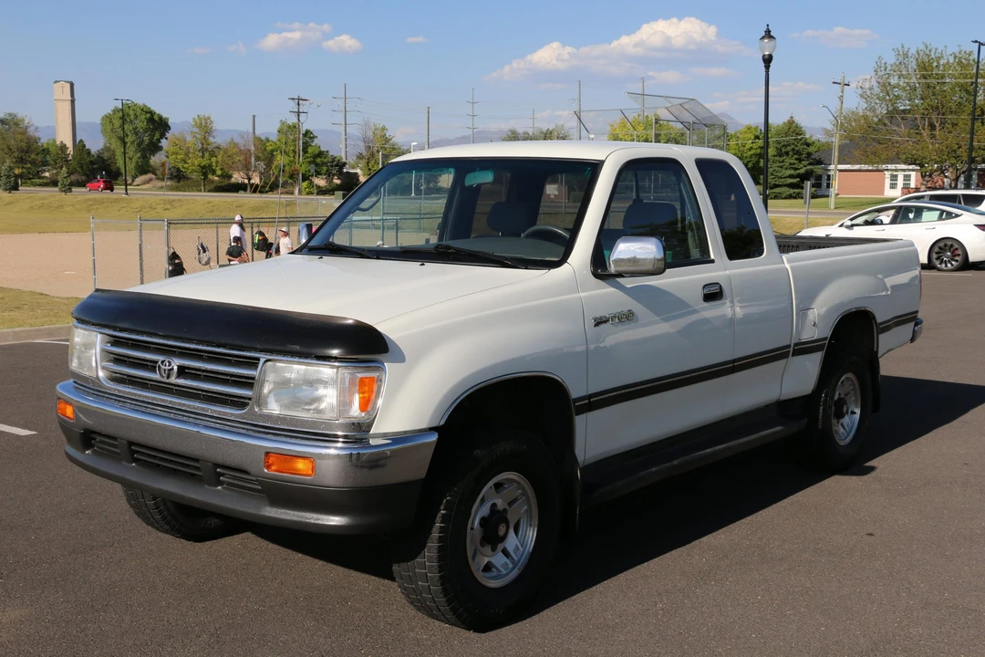 1995 Toyota T100 - Image 10 of 31