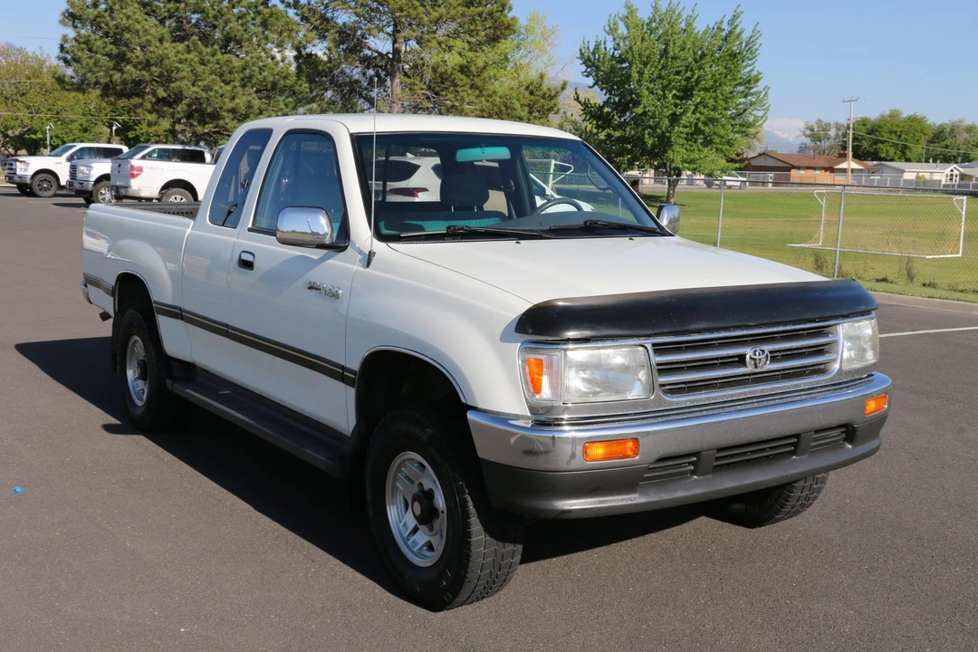 1995 Toyota T100 - Image 2 of 31