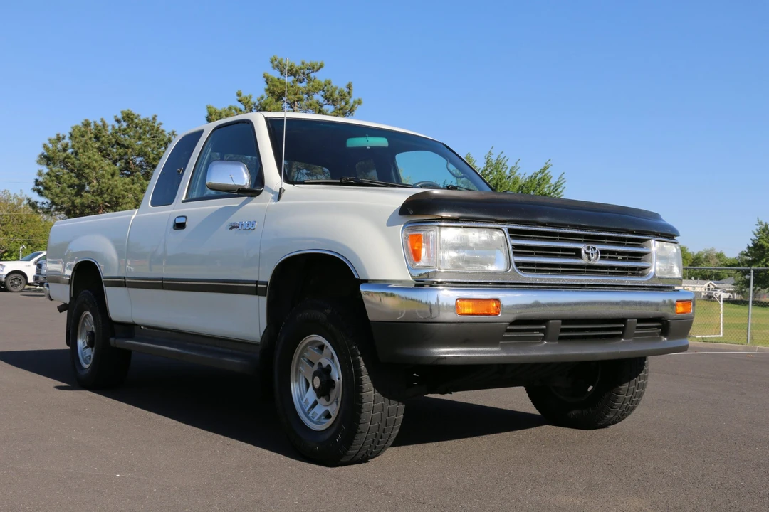 1995 Toyota T100 - Image 4 of 31