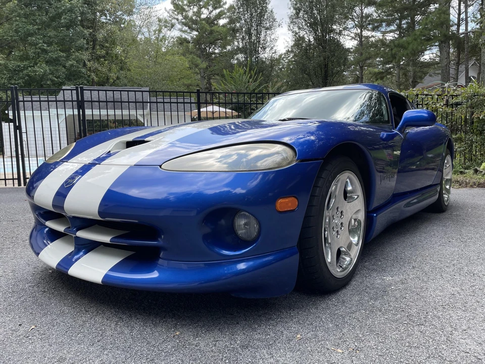 1996 Dodge Viper GTS 2nd Gen - Image 2 of 31