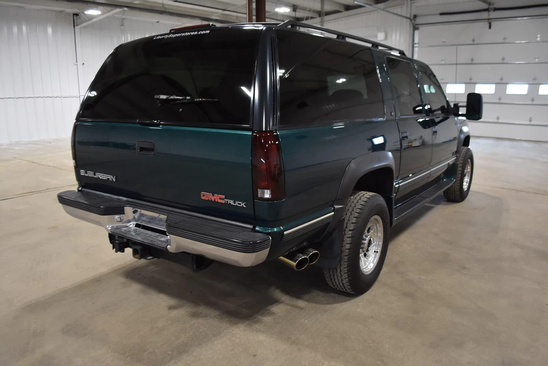 1996 GMC Suburban 8th Gen - Image 6 of 31