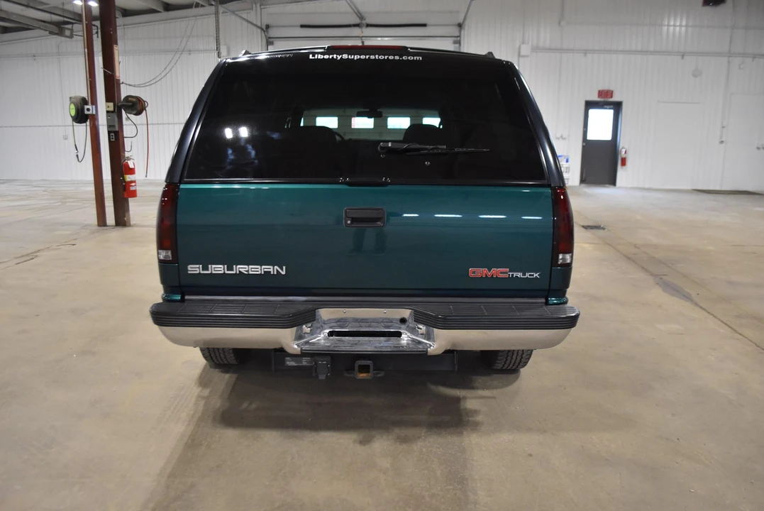 1996 GMC Suburban 8th Gen - Image 5 of 31