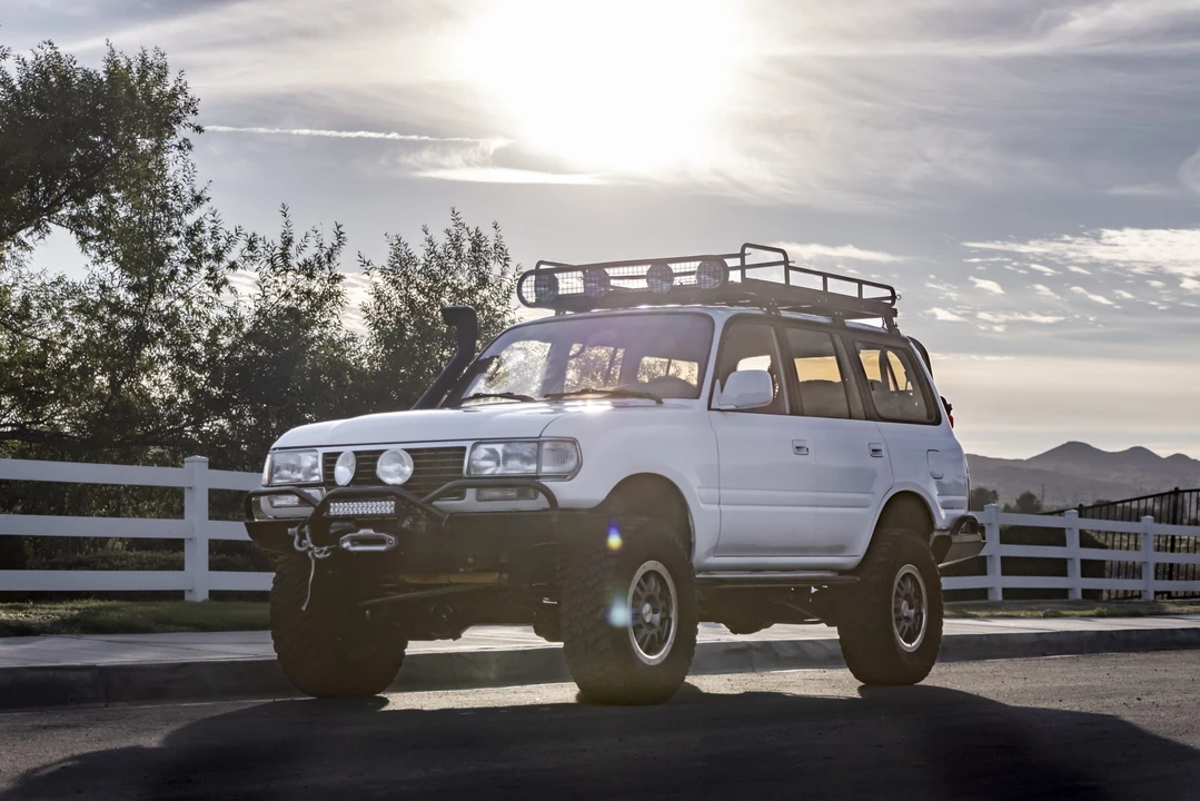 1996 Lexus LX 1st Gen - Image 9 of 31