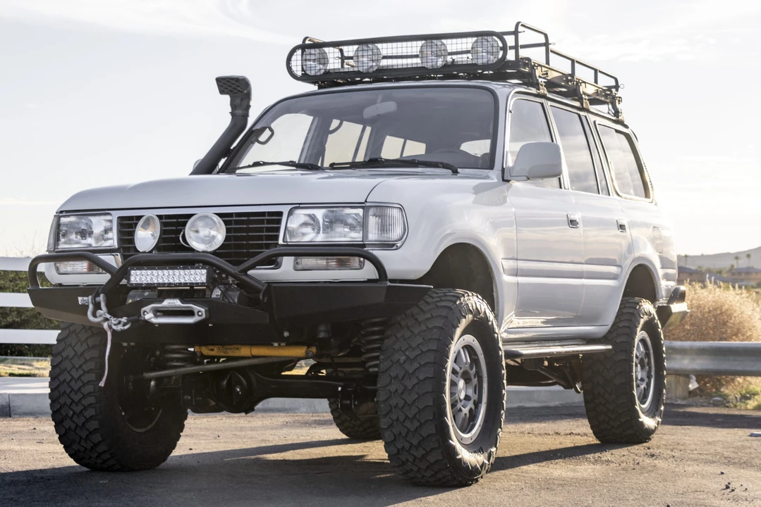 1996 Lexus LX 1st Gen - Image 3 of 31