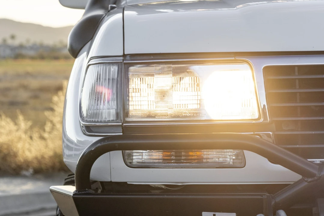 1996 Lexus LX 1st Gen - Image 11 of 31