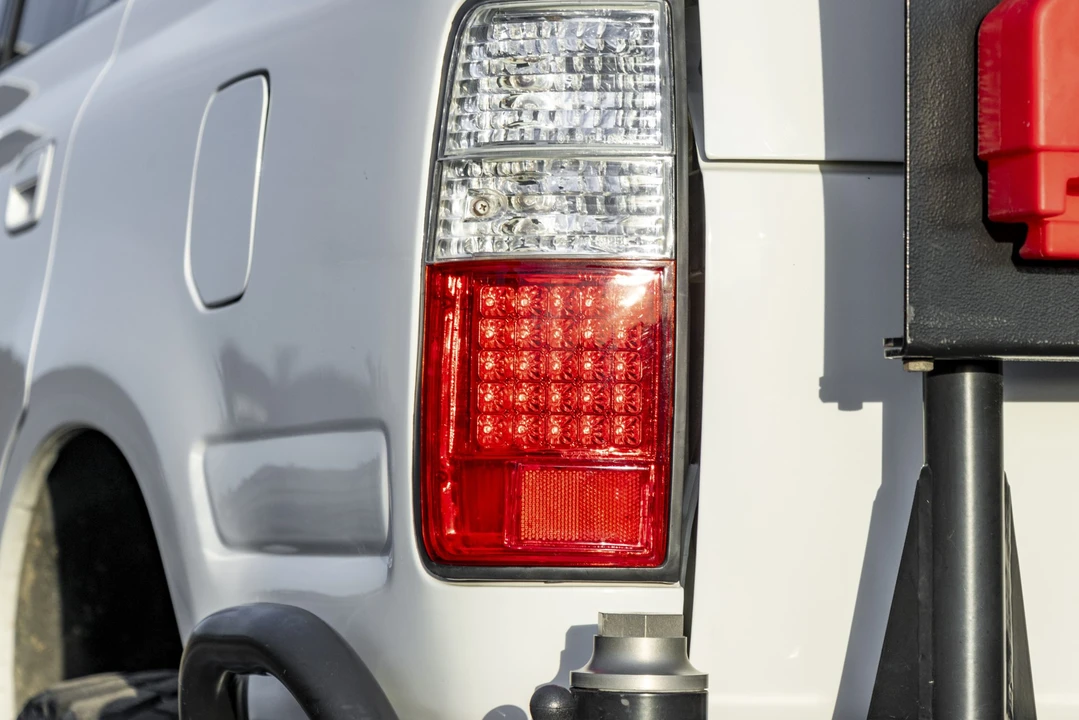 1996 Lexus LX 1st Gen - Image 17 of 31