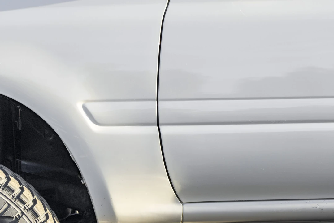 1996 Lexus LX 1st Gen - Image 15 of 31