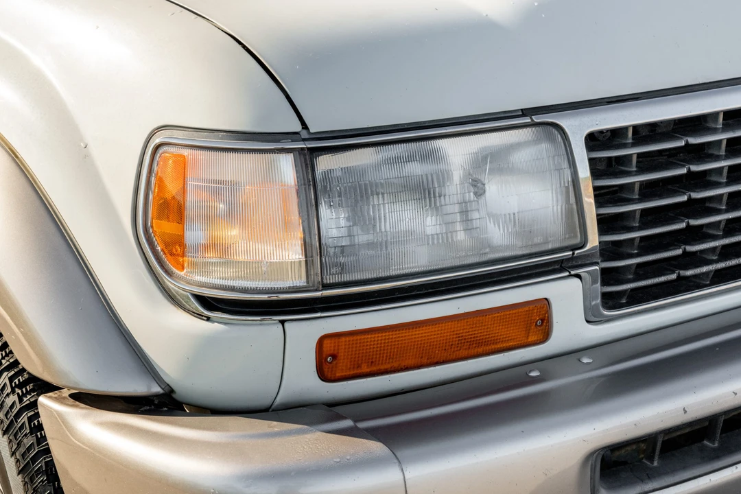 1996 Lexus LX 1st Gen - Image 22 of 31