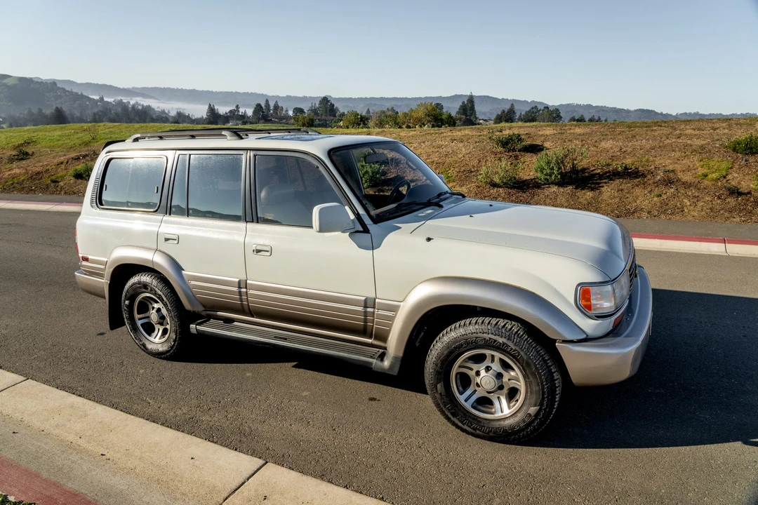 1996 Lexus LX 1st Gen - Image 7 of 31