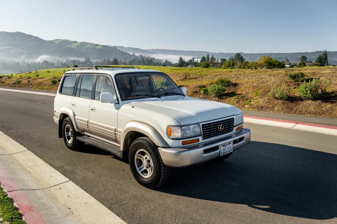 1996 Lexus LX 1st Gen - Image 6 of 31
