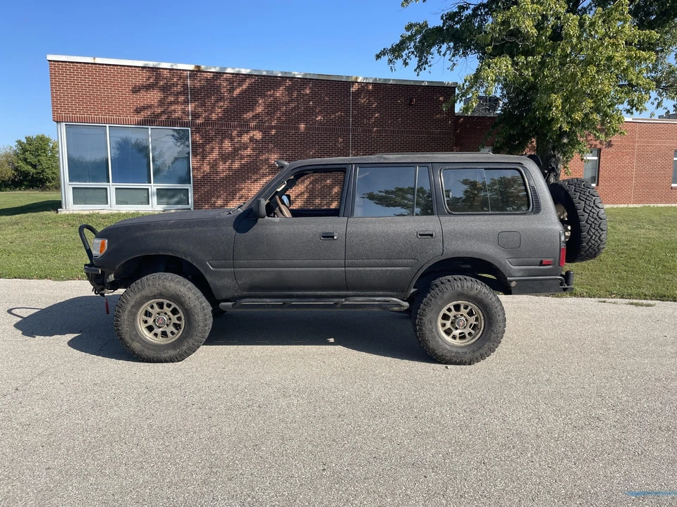 1996 Lexus LX 1st Gen - Image 8 of 31