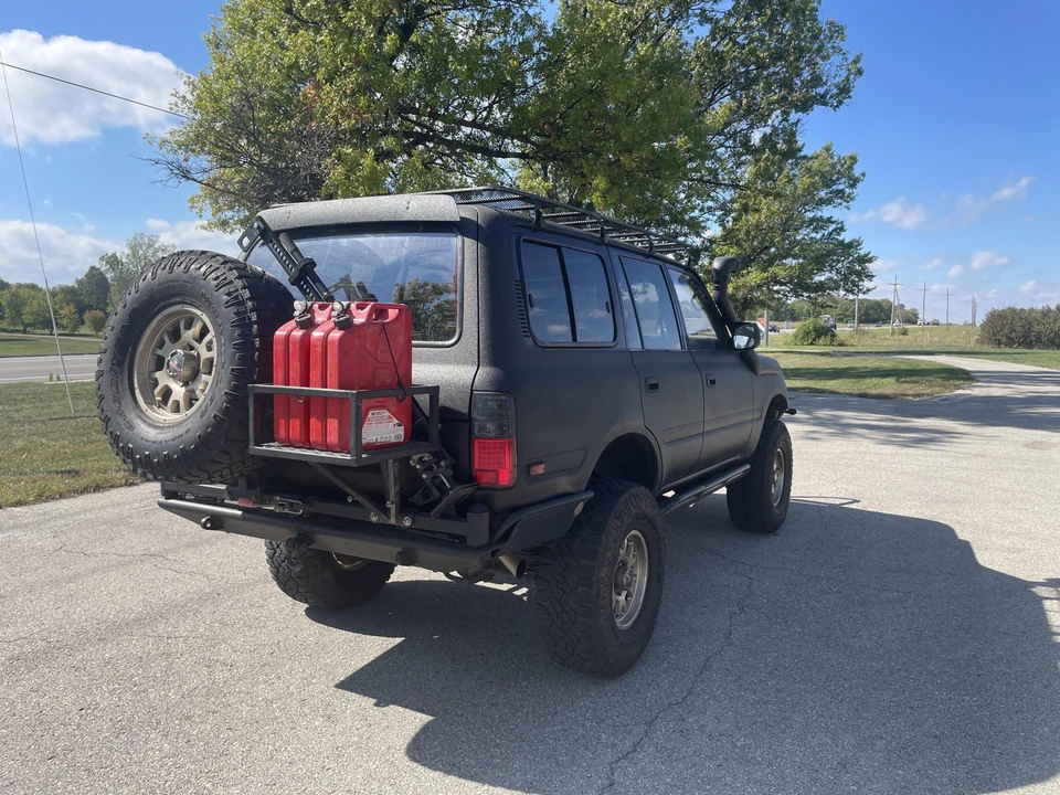 1996 Lexus LX 1st Gen - Image 19 of 31