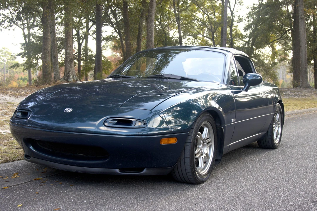 1996 Mazda NA MX-5 Miata - Image 2 of 31