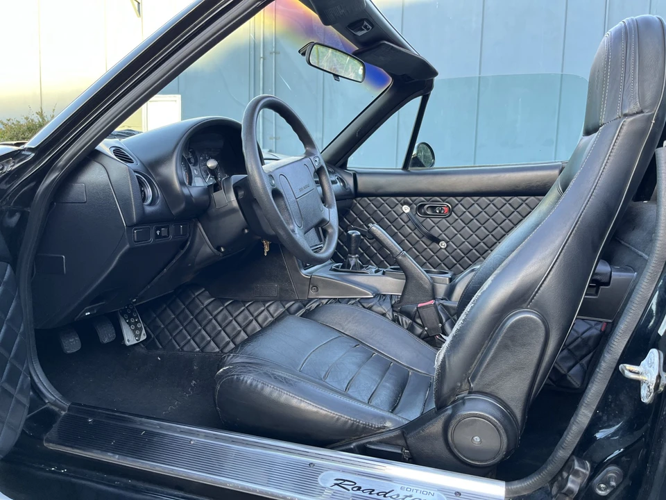 1996 Mazda NA MX-5 Miata - Image 23 of 31