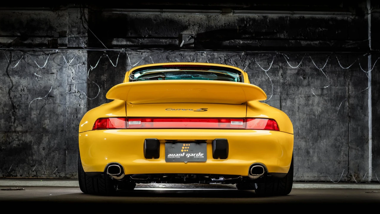 1996 Porsche 993 Carrera 4S - Image 13 of 31