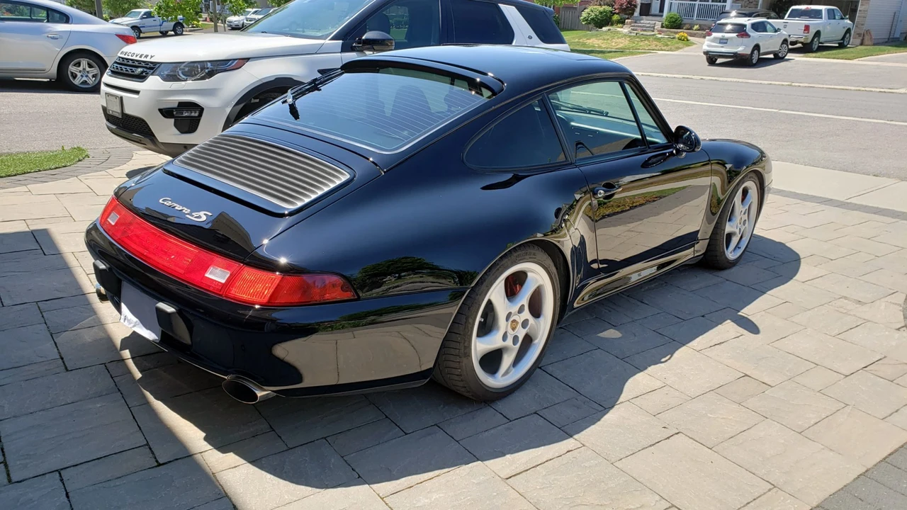 1996 Porsche 993 Carrera 4S - Image 9 of 31