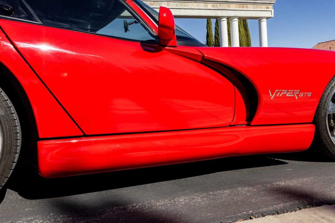 1997 Dodge Viper GTS 2nd Gen - Image 23 of 31