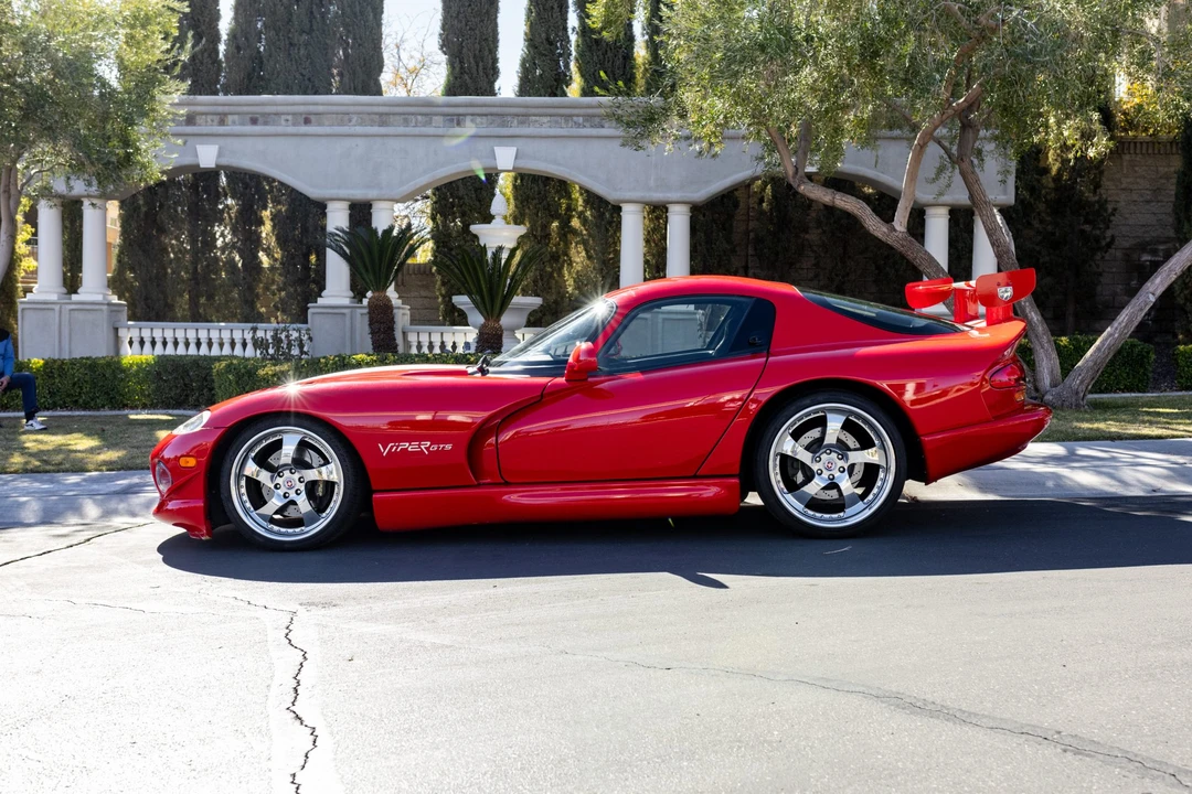 1997 Dodge Viper GTS 2nd Gen - Image 11 of 31