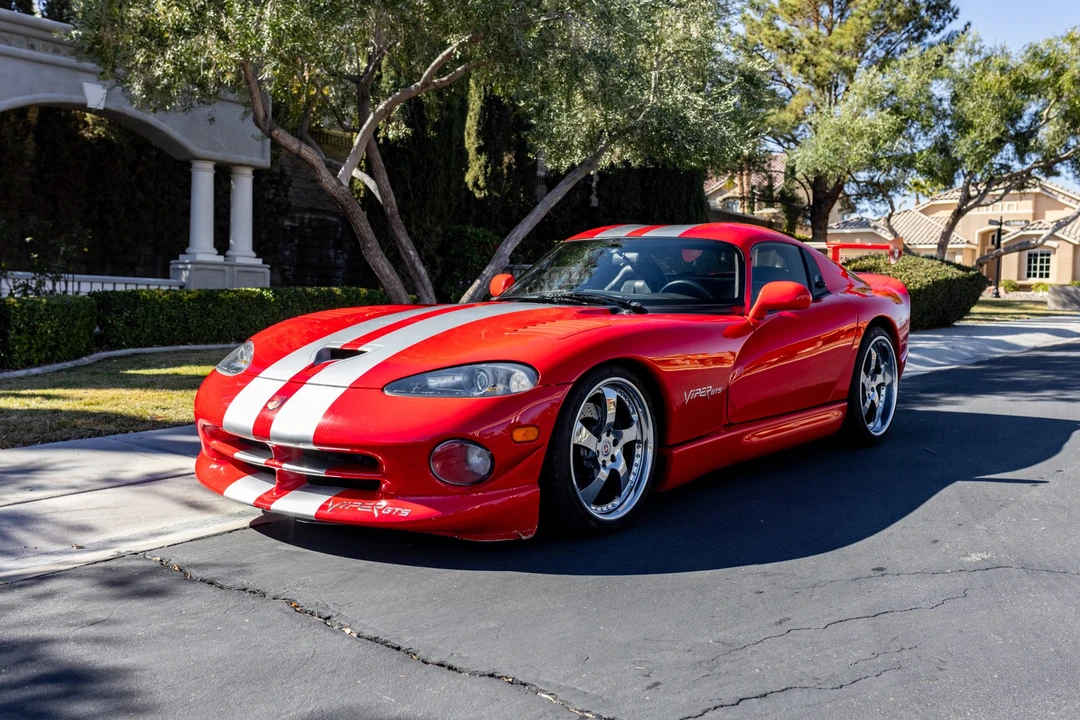 1997 Dodge Viper GTS 2nd Gen - Image 2 of 31