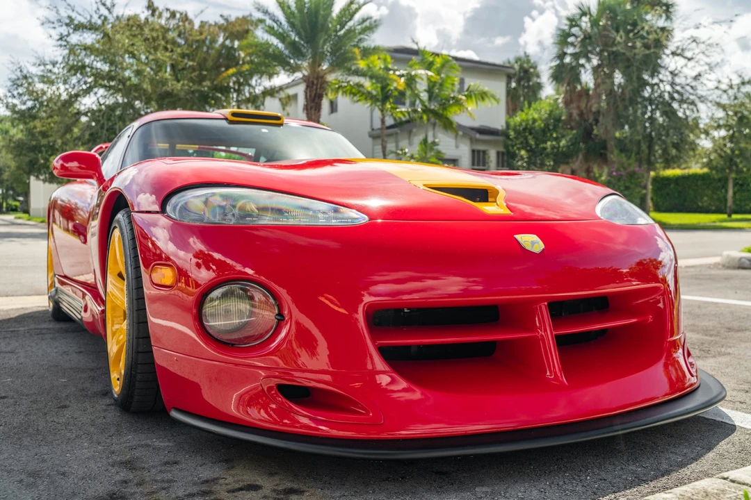 1997 Dodge Viper GTS 2nd Gen - Image 2 of 31