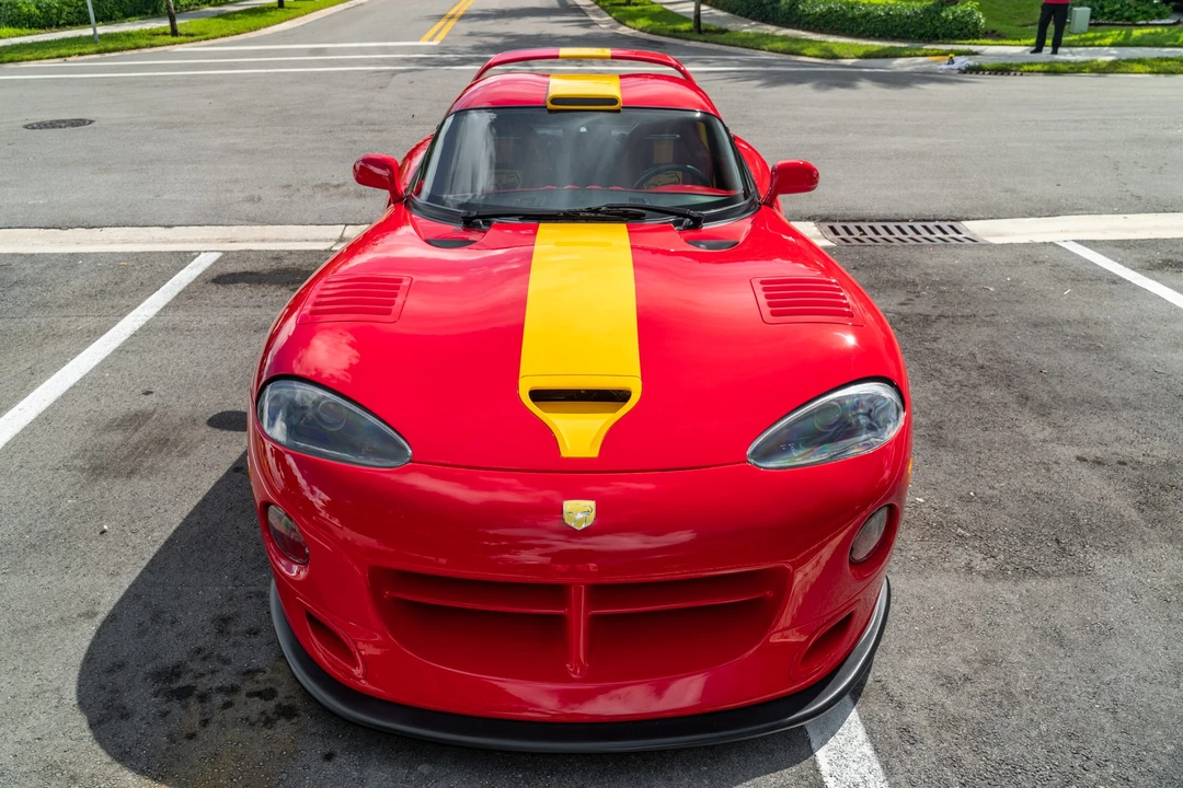 1997 Dodge Viper GTS 2nd Gen - Image 10 of 31