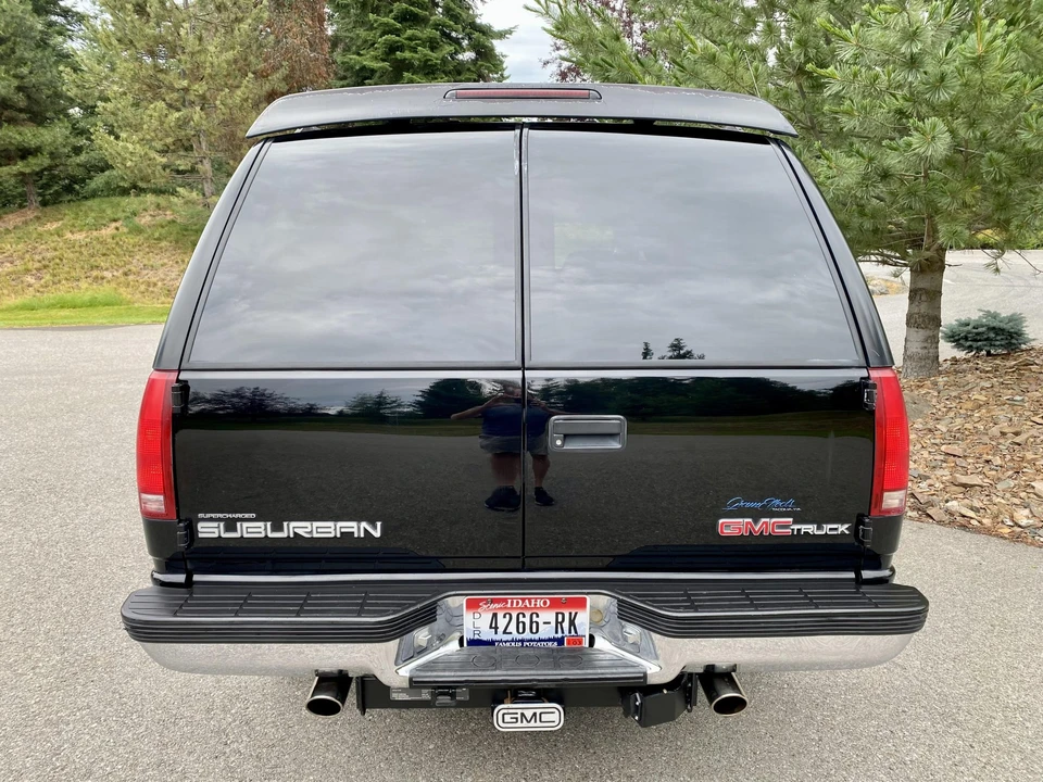 1997 GMC Suburban 8th Gen - Image 10 of 31