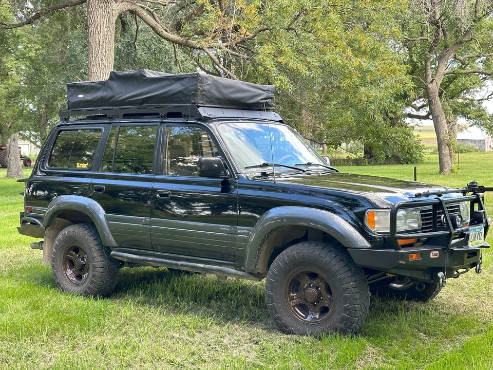 1997 Lexus LX 1st Gen - Image 3 of 31