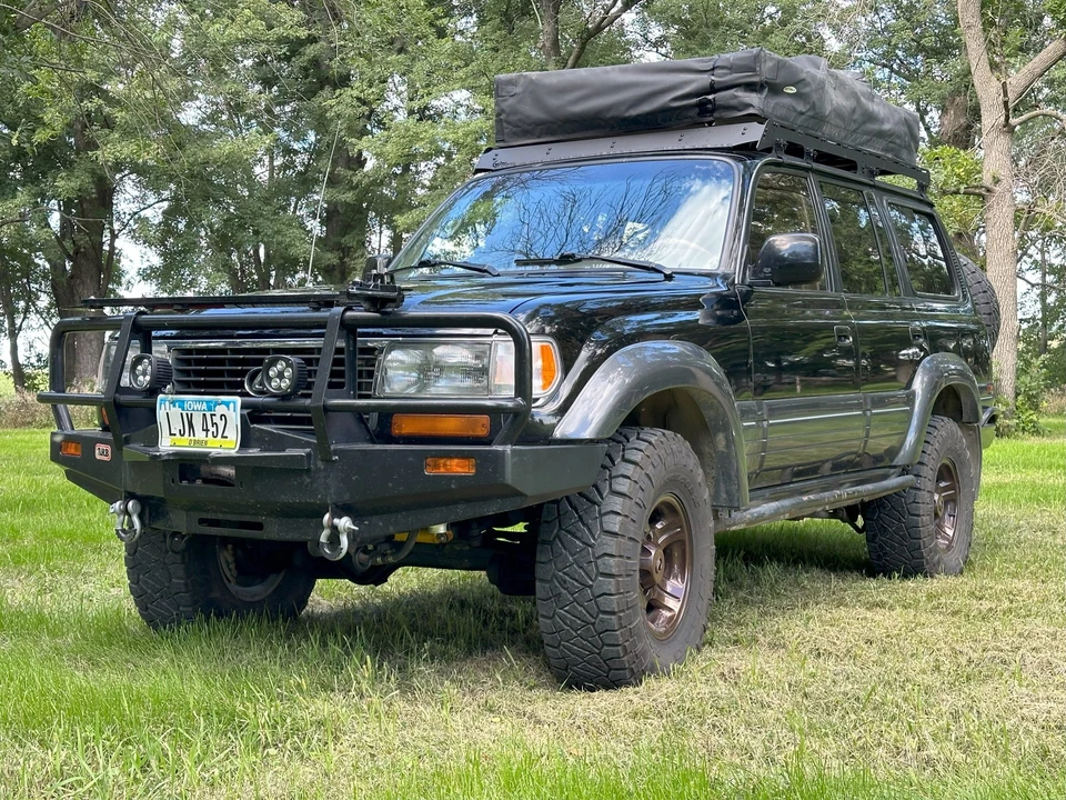 1997 Lexus LX 1st Gen - Image 11 of 31