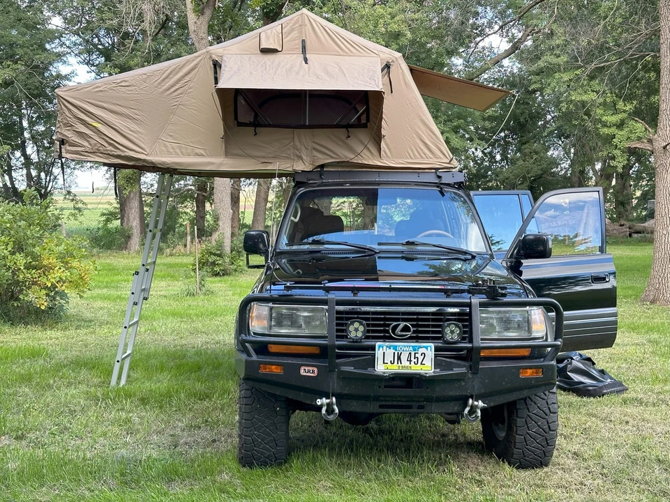 1997 Lexus LX 1st Gen - Image 28 of 31